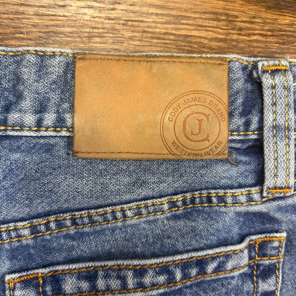 Cody James Mens Straight Leg Western Jeans Medium Wash 28x32 Denim Blue